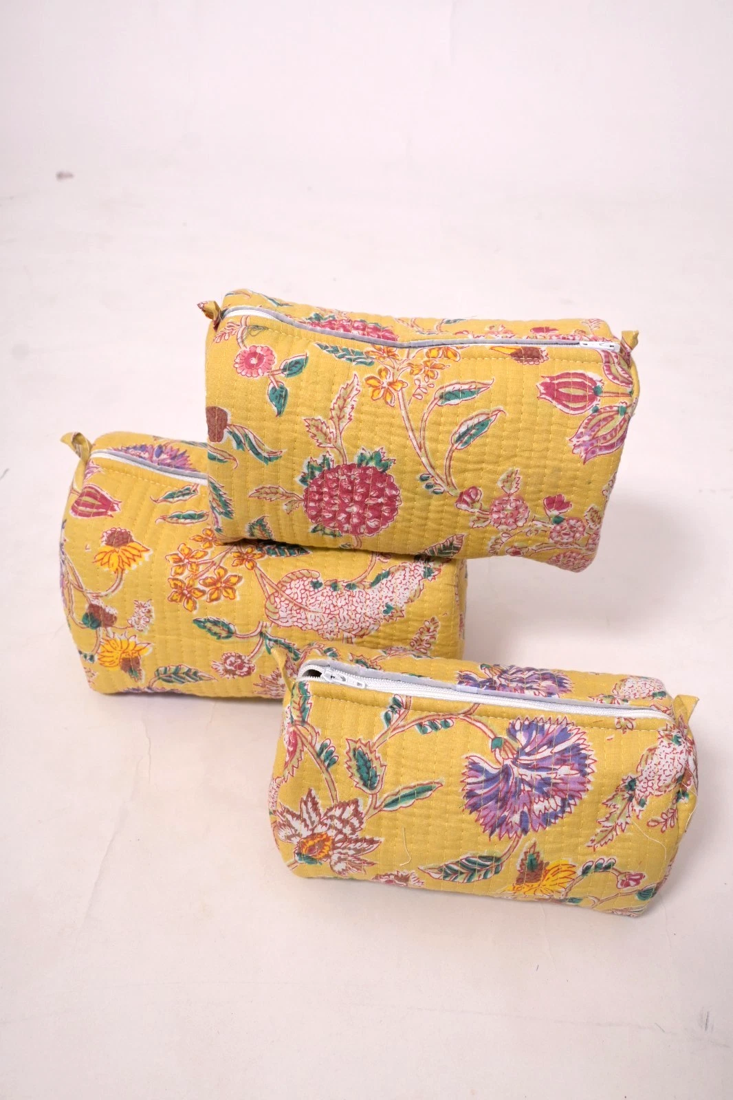 Indian Handmade Cotton Cosmetic Makeup Bag for Women Travel Toiletry Organizer
Opens in a new window