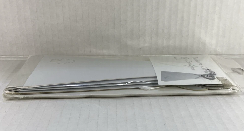 Invitation Cards & Envelopes Set of 4 White w/Silver Heart - Image 4 of 4