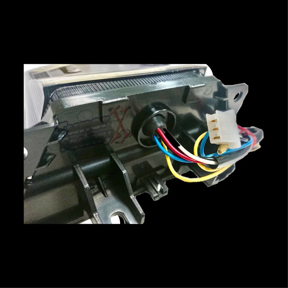 FIT HYOSUNG GT650 GT250 集成 LED 尾灯 + 内置指示器 SMK 后部 — 第 2/4 张图片