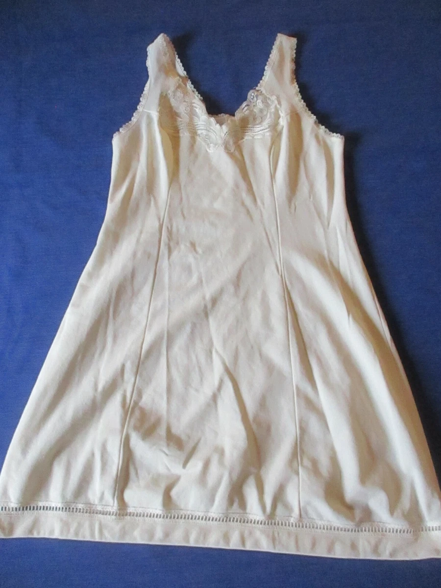 Combinaison Vintage Dentelle - Fond De Robe - Taille 40 - Femme - Couleur Peau Très Clair
