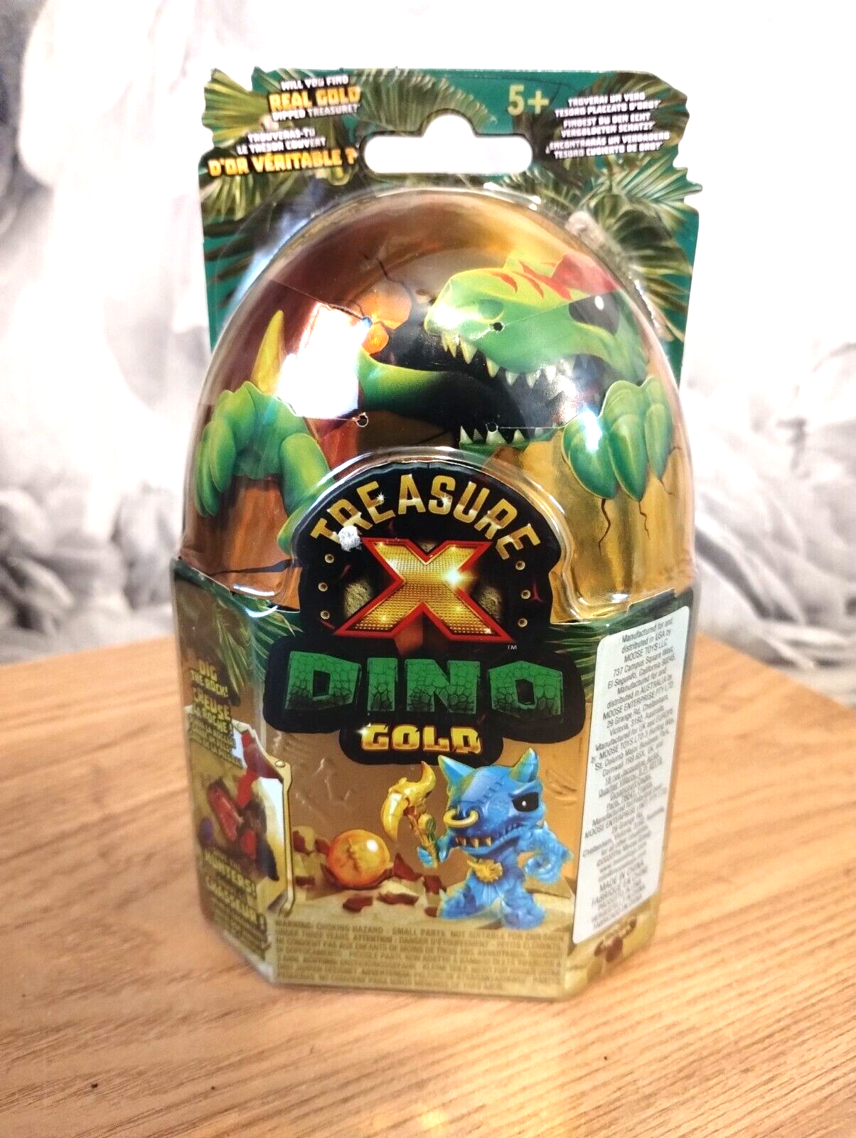 Treasure X Dino Gold with mini Dino toy New b11