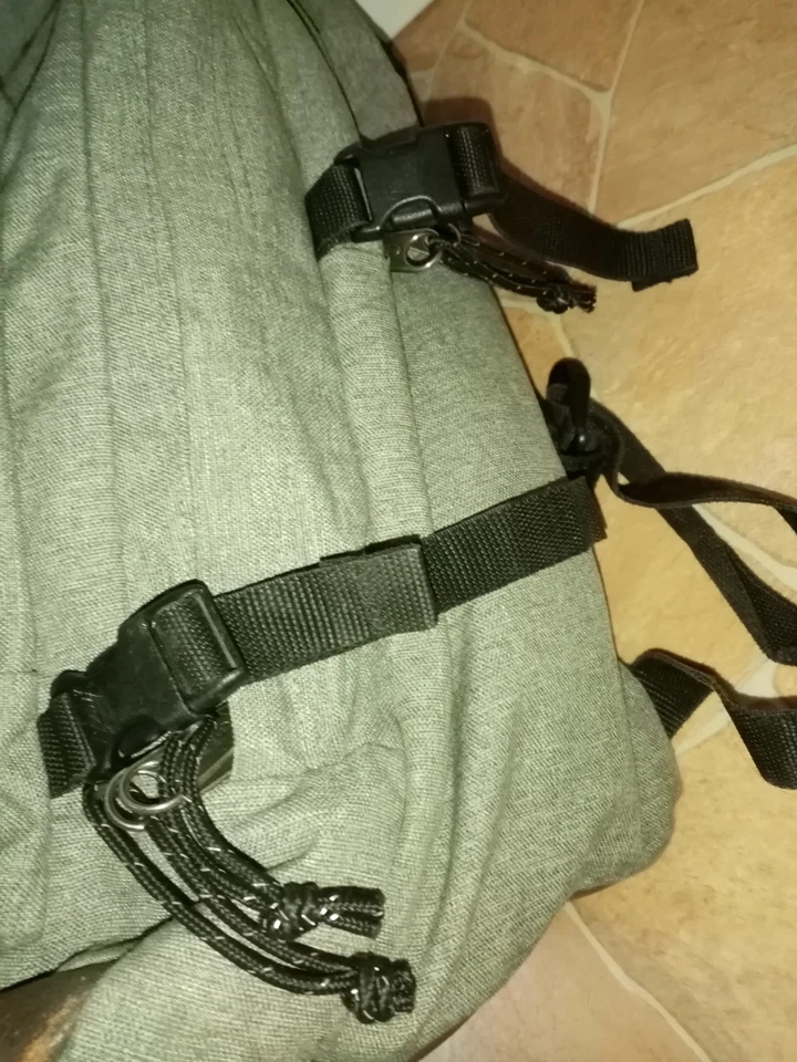 Eastpak Rucksack Ultimate 050 05E Lederboden Sehr guter Zustand 42 L Inhalt - Bild 3 von 4