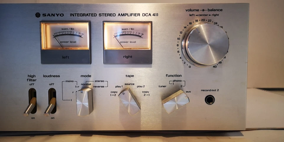 Sanyo Intergrated Stereo Amplifier DCA 411 with Manual - Image 3 of 4