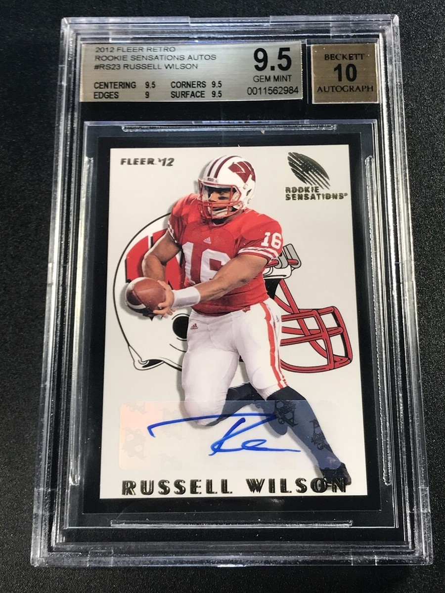 RUSSELL WILSON 2012 FLEER RETRO #RS23 ROOKIE SENSATIONS AUTO RC 