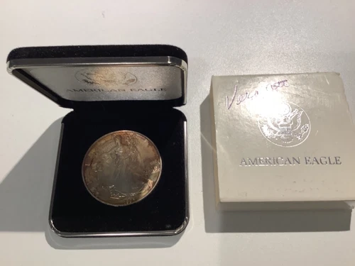 1993 P Uncirculated SILVER AMERICAN EAGLE WITH ORIGINAL BOX A20.22