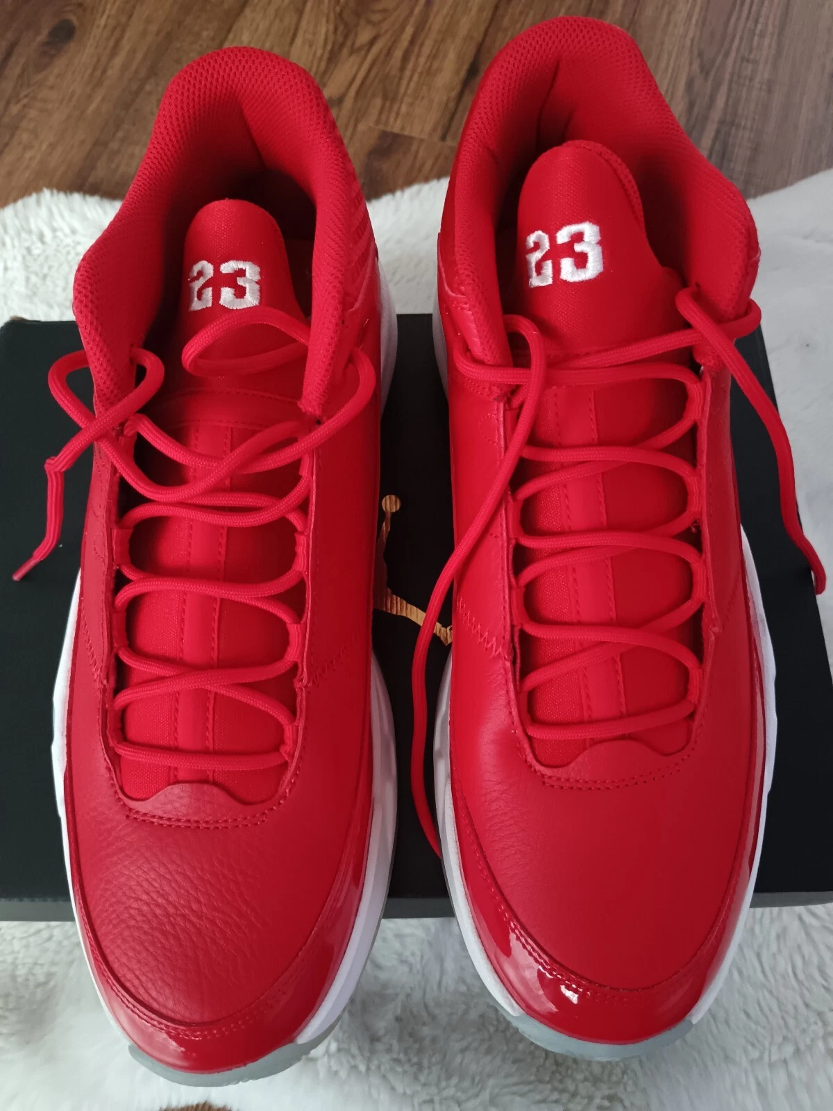 Jordan Max Aura 3 "University Red"