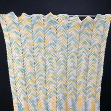 Vintage Afghan Throw Lap Chair Throw Blanket Green White Chevron Zigzag Baby 
