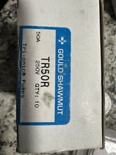 LOT OF 10 Gould Shawmut TR50R Dual Element 50 Amp Time Delay Fuses