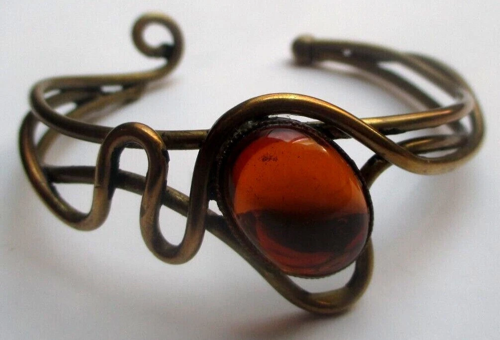 Bracelet Vintage Doré à Cabochons Ambre Et Résine - Bijou Rétro