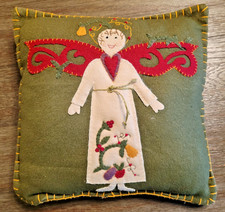 VINTAGE Felt Appliqué Angel Patchwork Throw ...
