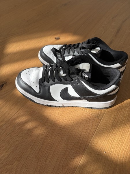 Nike Dunk Low, Panda, Gr 39