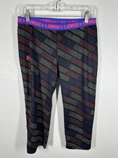 Under Armour Leggings Girls Youth XL Black HeatGear Logo Print Capri Pants