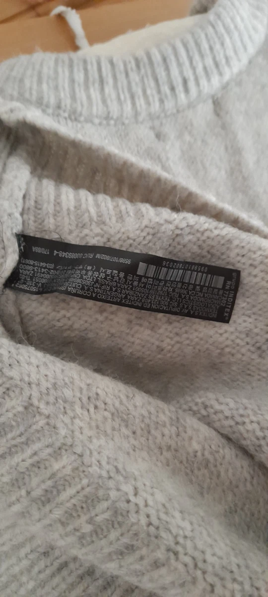 ZARA KNIT LIGHT GREY OVERSIZED JUMPER. SIZE M. V.G.C.