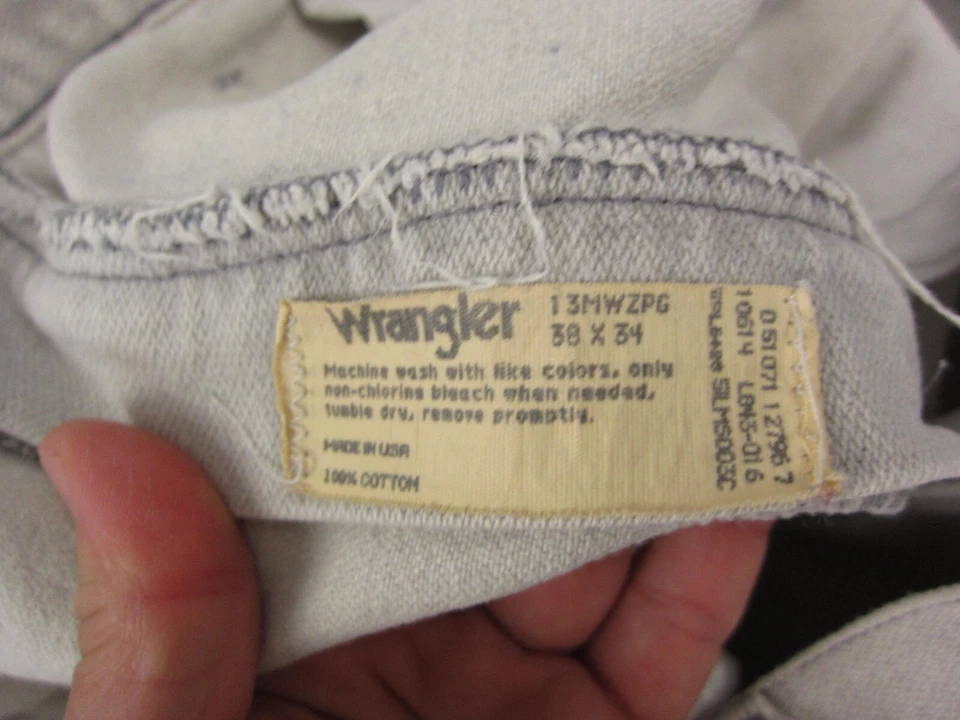 Vintage Wrangler Jeans Mens W38 L34 Blue Cowboy Cut 13MWZ Made in USA 80s 90s - Image 3 of 4