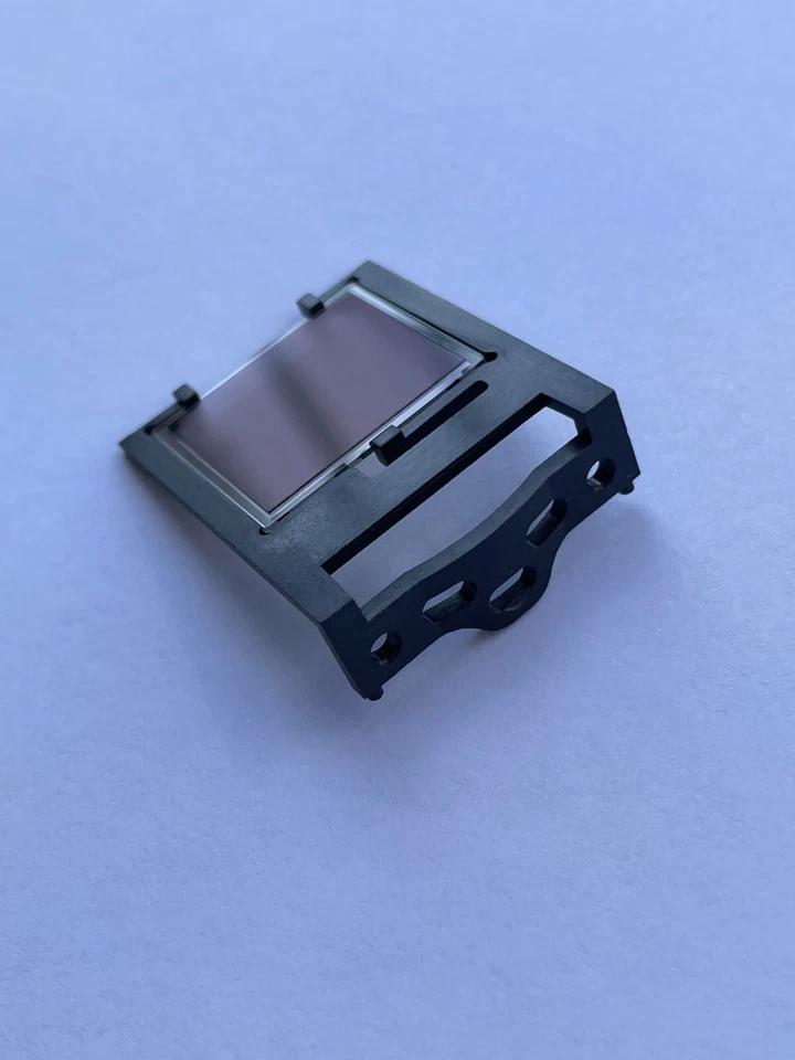 green in polarizer glass for Hitachi CP-WX4021N projector - Image 3 of 3