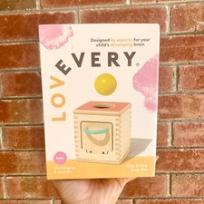 LOVEVERY HIDE AND FIND DROP BOX BABY MONTESSORI