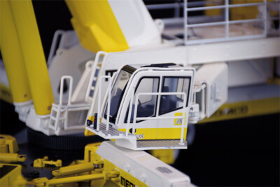 ミニカー 601-007 IMC 1/50 DEMAG AC700-9 Mediaco s-l400.jpg
