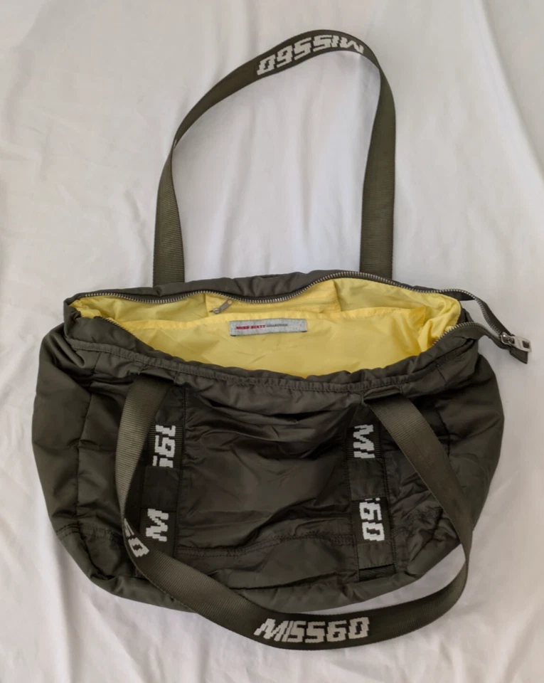 Bolso de Mano Miss Sixty Verde Ejército Nylon Paracaídas Cremallera Superior Acolchado Cartera Grande Foto 2 de 4
