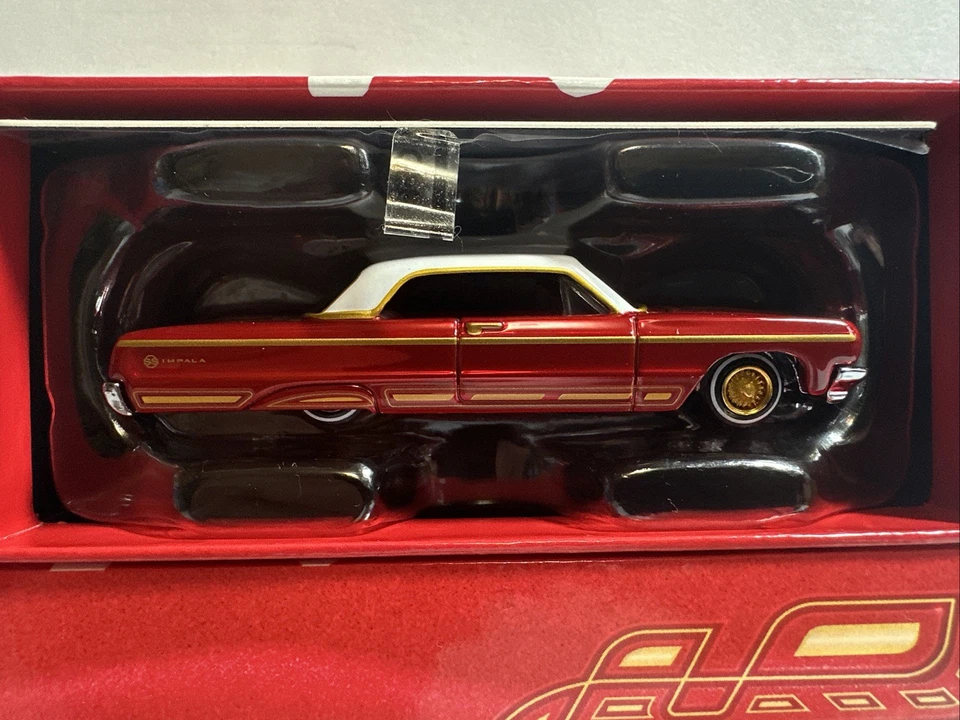 Chevrolet Impala SS 1964 Hot Wheels RLC 2024 Foto 2 de 4