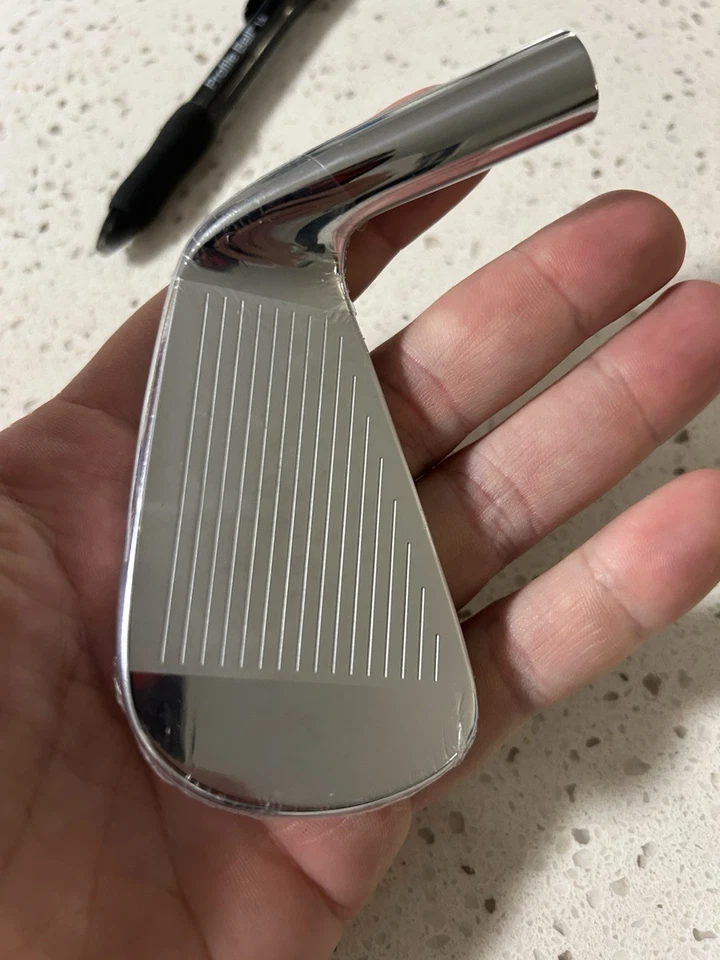 Nike VR 2 Pro Combo 5 Iron Head Only Left Handed In Plastic - Image 3 of 4