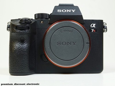 Sony Alpha 7R III A Kamera a7r III a ILCE-7RM3A Digitalkamera 442 Auslös WIE NEU