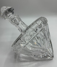 CRYSTAL WINE DECANTER WITH STOPPER