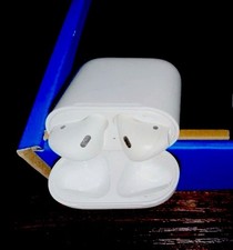 Apple AirPods 1st Generation - Right Earbud Quieter Than Left - Read Description