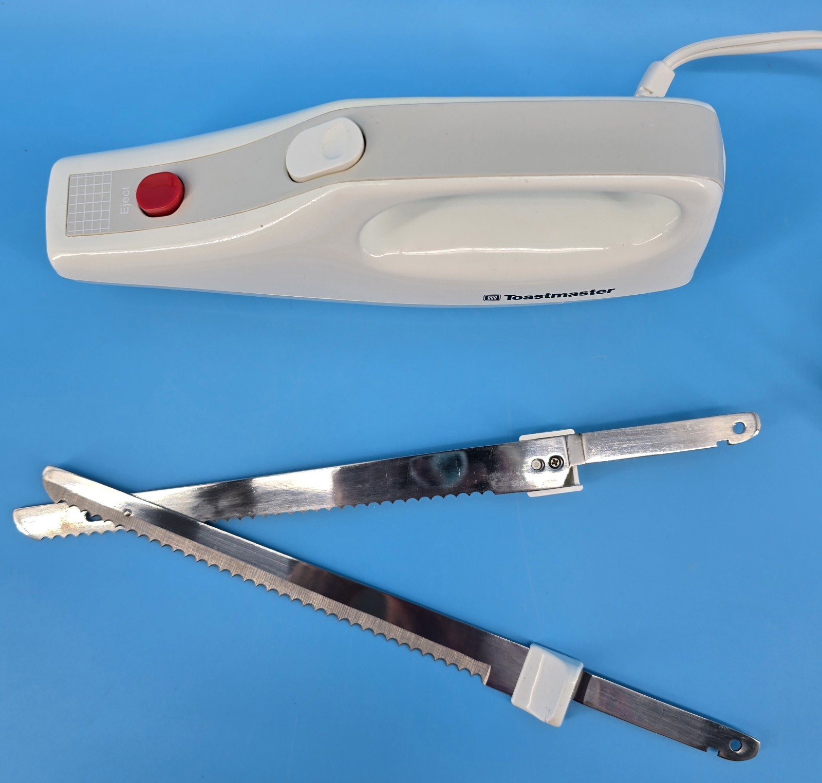 Vtg Toastmaster Electric Carving Knife Model 6110 White 8" Blades Tested Works