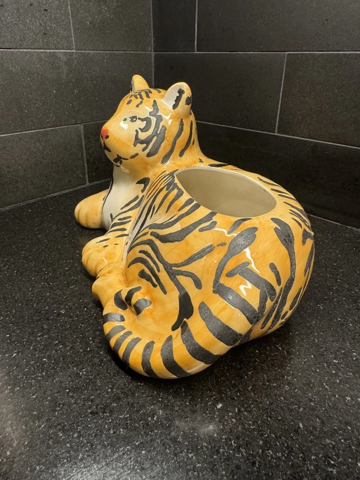 Jarrón Anthropologie Leah Goren Tigre Animal Gres Maceta Gato Jardín Usado en Excelente Condición Foto 2 de 4