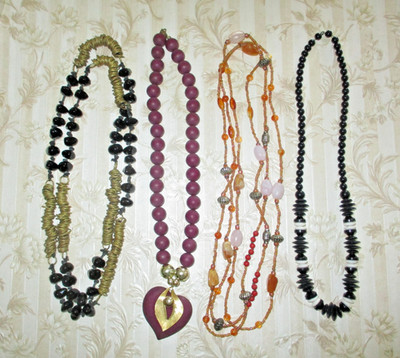 Vintage Konvolut Modeschmuck Ketten aus Omas Schmuckkasten - Flohmarktkiste -