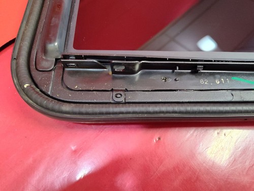 1997-2001 Lexus ES300 Moonroof Sunroof Glass Window Assembly 63201-33051 - Picture 11 of 12