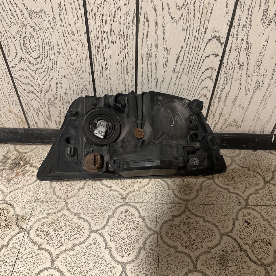 Faro de xenón HID de pasajero derecho Lincoln Aviator 2003 2004 2005 OEM Q9145 DW Foto 2 de 3