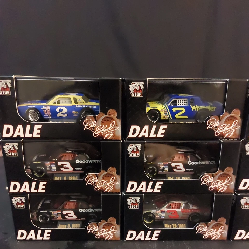 Dale Earnhardt Goodwrench Mike Curb Wrangler Aerocoupe Película SET 12 Acción 1:64 Foto 2 de 4