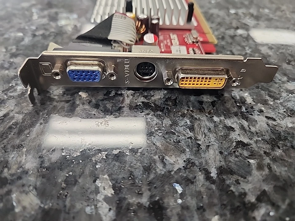 Asus Graphics Card ATI Radeon HD3450 256MB EAH3450/HTVD/256M/ ODM - Image 3 of 4