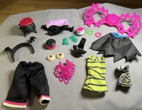 Monster High Clothing And Accessories Lot Mixed