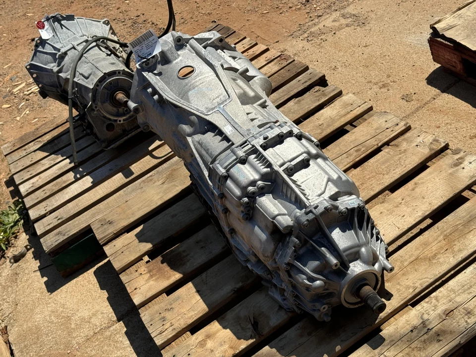 2017-2018 PORSCHE PANAMERA 971 G2 4.0L TURBO AWD AUTOMATIC TRANSMISSION NICE! - Image 2 of 4