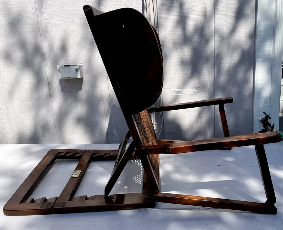 Respaldo victoriano de mimbre de Inglaterra Foto 2 de 4