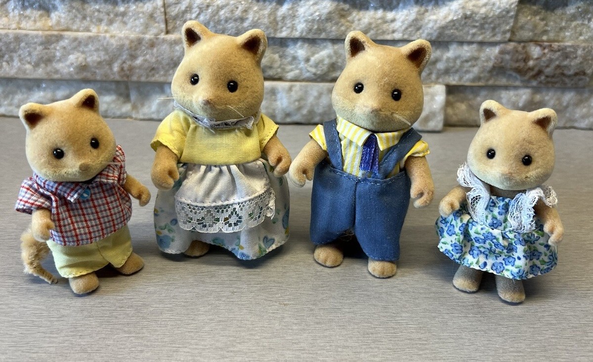 Sylvanian Families Slydale Honey Fox Kitsune Family Calico
