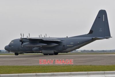 PHOTO  LOCKHEED MARTIN MC-130J COMMANDO II 86205 (08-6205)  C/N 5695 FULL US MIL