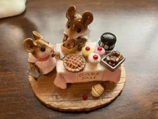 Wee Forest Folk M-220 Mousey's Bake Sale, Pink