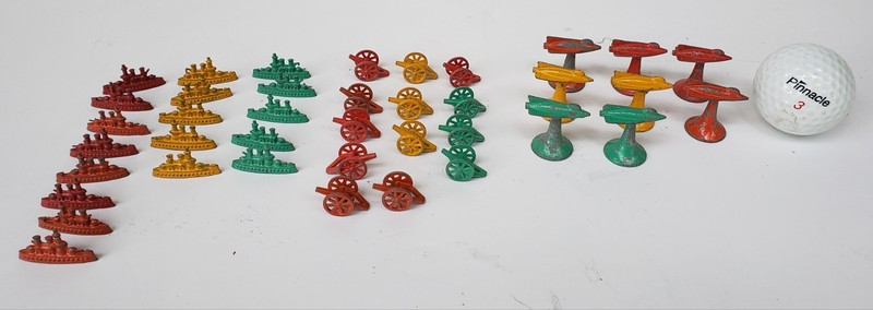 39 VINTAGE WIDE WORLD BOARD GAME METAL GAME PIECES, ROCKET, CANNON, BATTLESHIPS