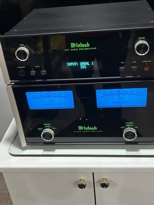 McIntosh Mc302 Power Amplifier