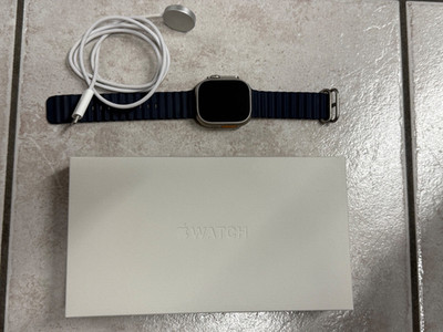 Apple Watch Ultra 2 49mm Titangehäuse mit Ocean Armband - Blau