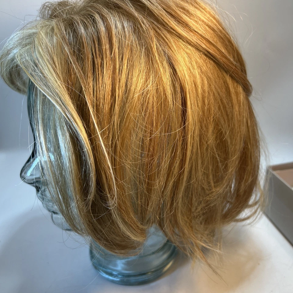 Raquel Welch Wig Upstage Pale Gold Wheat Tru2Life Synthetic Hair With Wig Liner - Image 4 of 4