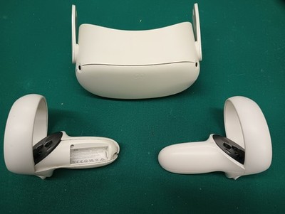 Meta Oculus Quest 2 128GB Virtual Reality Headset - White Tested & Working