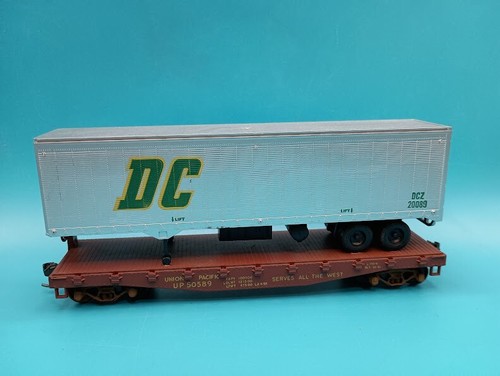 Remolque HO FLAT CAR PIGGYBACK UNION PACIFIC UP 50589 DCZ 20089 acopladores Kadee | Zustand: Used