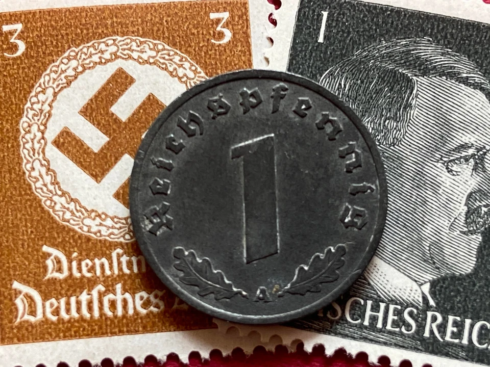 LOTE de moedas e selos de Hitler XXX-RAROS NAZISTAS alemães 1 Reichspfennig SWASTIKA da Segunda Guerra Mundial - Imagem 2 de 2