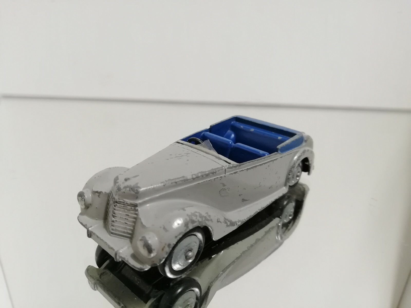 Picture 1 of 12