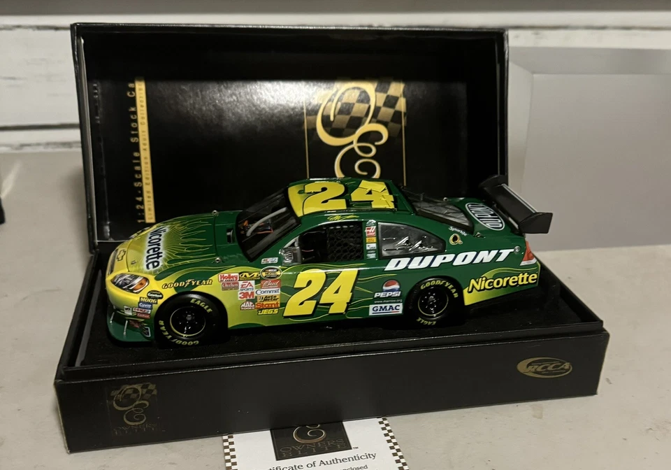 Jeff Gordon Owners Elite 1/24 Nascar Diecast - Image 2 of 4