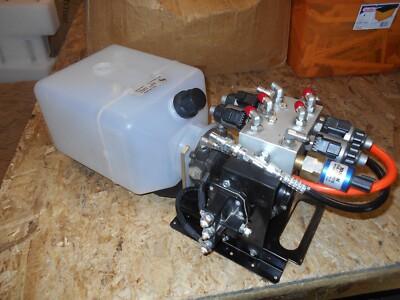 *RV EQUALIZER LEVELING SYSTEM HYDRAULIC PUMP 257081 12V RESERVOIR FREE ...